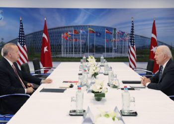 خبير استراتيجي: أردوغان قدم تنازلاً جديدًا لـ بايدن!