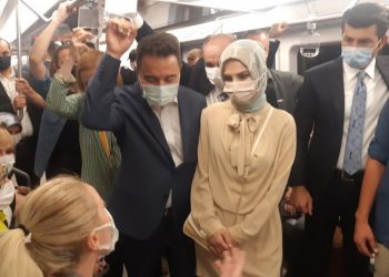 باباجان لأردوغان: وصلت لنهاية الطريق وستنزل في المكان المناسب!