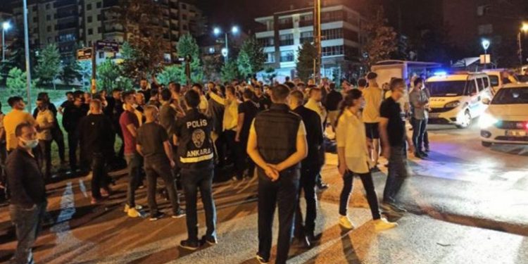 تركيا.. هجوم عنصري على السوريين في أنقرة