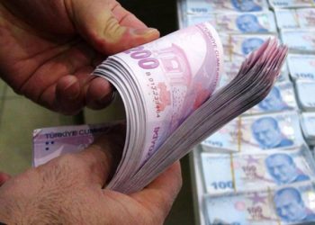 تركيا.. توقع رسمي بتسجيل 200 مليار ليرة عجزًا في الموازنة