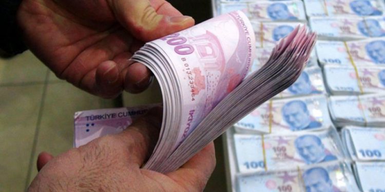 تركيا.. توقع رسمي بتسجيل 200 مليار ليرة عجزًا في الموازنة