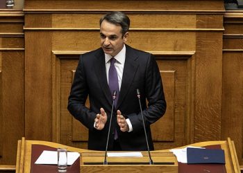 رئيس وزراء اليونان يعتذر علنًا لشعبه!