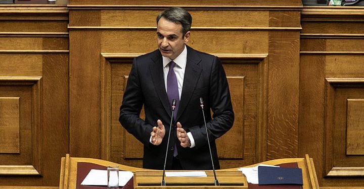 رئيس وزراء اليونان يعتذر علنًا لشعبه!