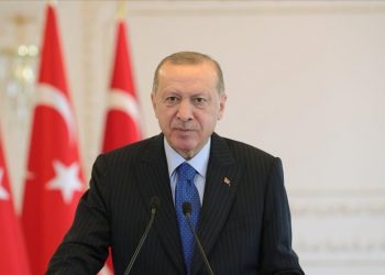 تركيا ترصد 30 مليون دولار لصالح الصومال والمعارضة تحتج