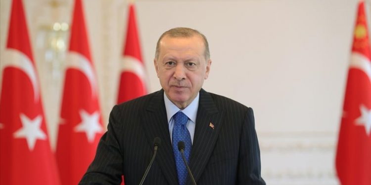 تركيا ترصد 30 مليون دولار لصالح الصومال والمعارضة تحتج