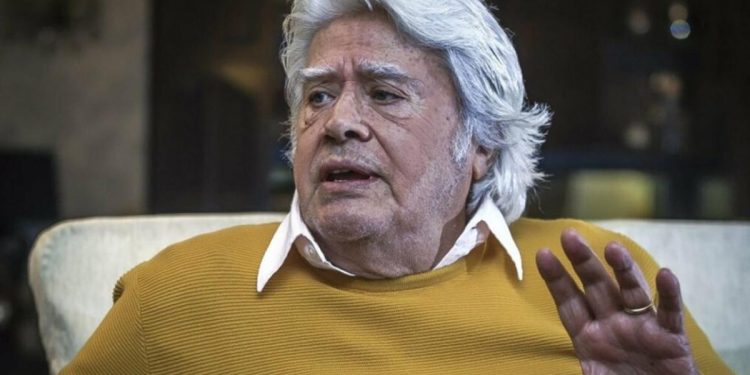 فنان ينتقد أردوغان: أنشئ مساكن طلابية بدلاً من القصور!