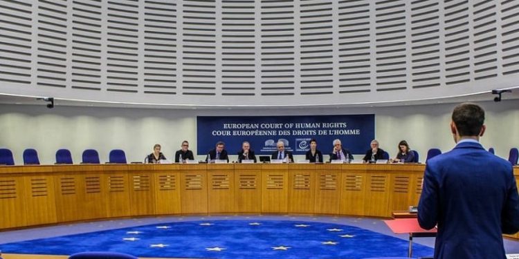 المحكمة الأوروبية تغرم تركيا بسبب عمدة بلدية معارض