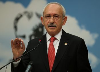 كليجدار أوغلو: سنقف في وجه من يعتبرون الانقلاب “نعمة من الله”