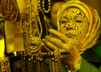 ساعة يد قرينة أردوغان تشغل الأتراك!