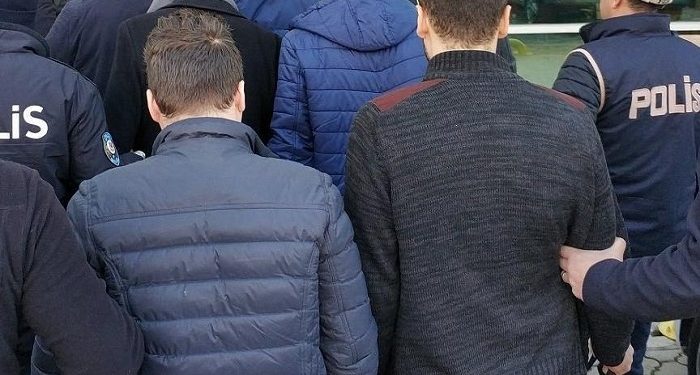 تركيا: اعتقالات بتهمة مساعدة أسر معتقلين بتهمة معروفة