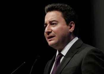 باباجان: البنك المركزي أصبح لعبة في يد أردوغان