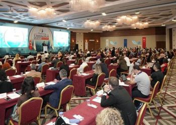 تركيا.. وزارة التعليم تنفق 2 مليون ليرة على اجتماعات!