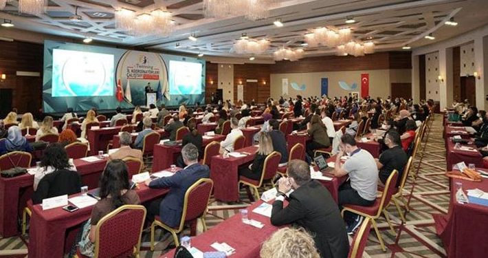 تركيا.. وزارة التعليم تنفق 2 مليون ليرة على اجتماعات!