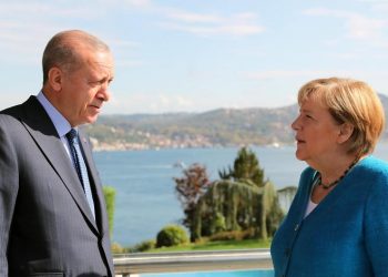 أنجيلا ميركل تزور أردوغان للمرة الأخيرة.. ماذا ستطلب منه؟