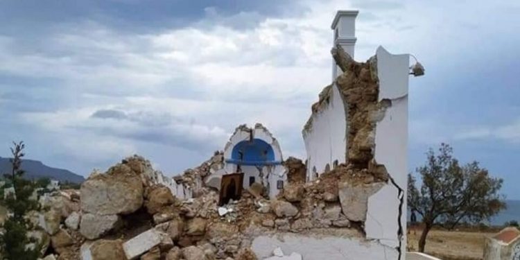 انهيار كنيسة جراء زلزال بقوة 6.2 في جزيرة كريت اليونانية
