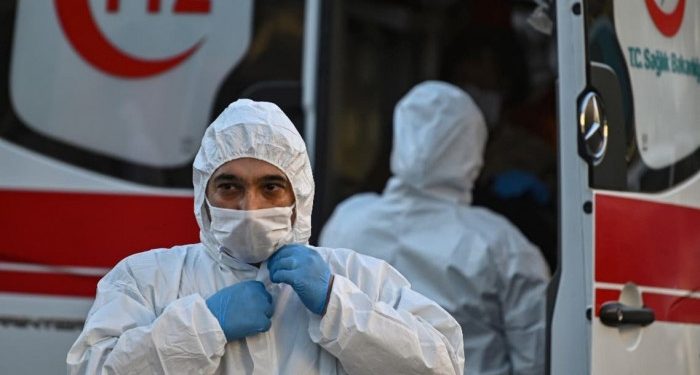 تركيا تسجل 198 وفاة جديدة بكورونا