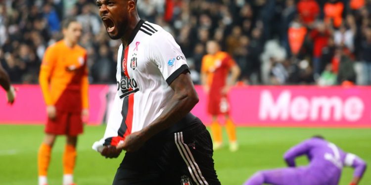 بشكتاش يهزم غريمه التقليدي جالطة سراي