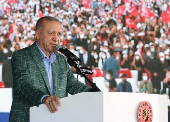 أردوغان: هناك أزمة طعام في ألمانيا وفرنسا!