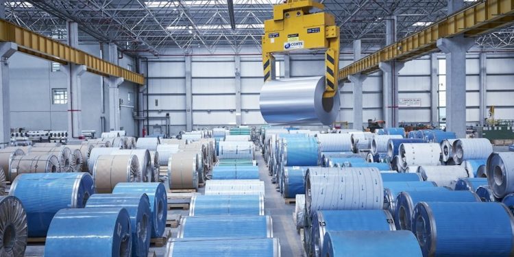 شركة صلب ضخمة تقرر الانسحاب من تركيا