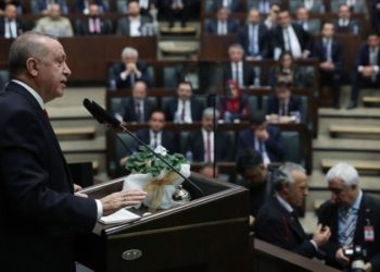 أردوغان يصدر تعليمات بالحديث عن إنجازات الحزب الحاكم