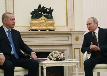 صحفي روسي: بوتين أبلغ أردوغان بأن يسحب قواته من إدلب