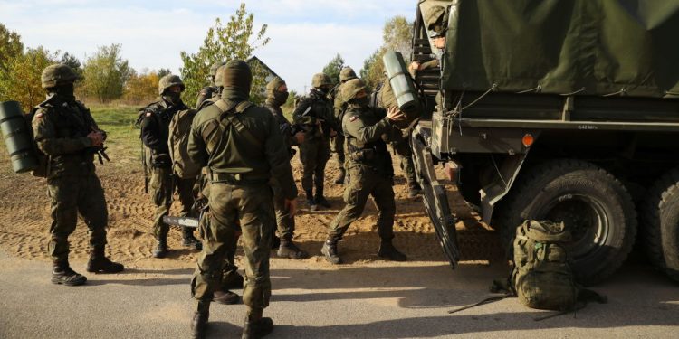 مينسك تدعو الاتحاد الأوروبي للحوار لتسوية أزمة المهاجرين على حدودها