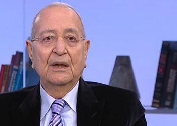 كاتب موالٍ لأردوغان يريد نفي البرلمانيين المعارضين من تركيا!