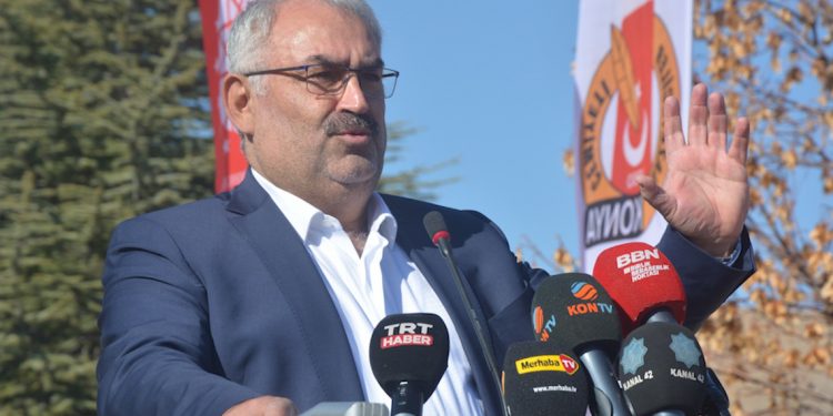 برلماني عن الحزب الحاكم: ليس هناك فقر في تركيا