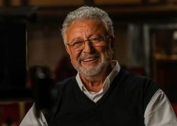 فنان تركي: أردوغان يدير تركيا بالثيوقراطية الفاترة