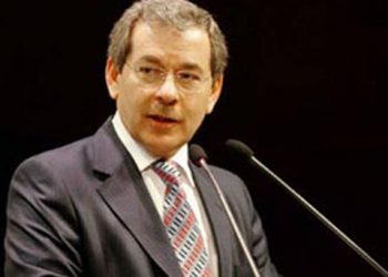 برلماني تركي: حزب أردوغان حاد عن مساره