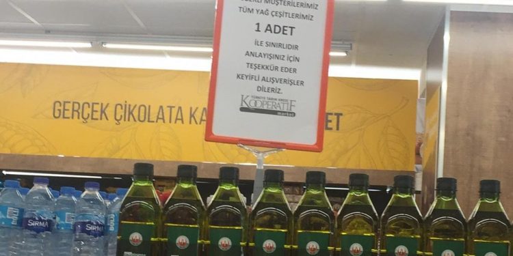 تفاقم أزمة السكر والزيت في تركيا.. البيع بكميات محدودة