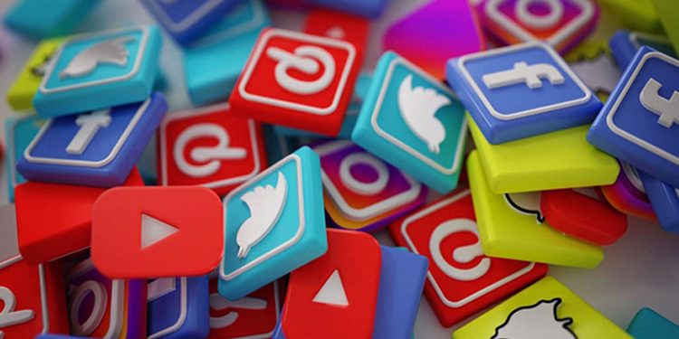 تركيا تتخطى المتوسط العالمي في استخدام “التواصل الاجتماعي”!