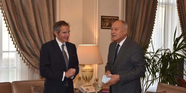 أبو الغيط يستقبل المدير العام للوكالة الدولية للطاقة الذرية