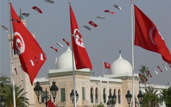 تونس.. سجن موظف بقنصلية “دمشق” بتهمة بيع الجنسية