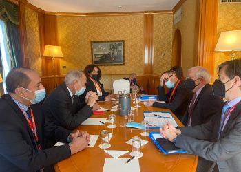 أبو الغيط ينسق مع جوزيب بوريل لعقد الاجتماع الوزاري العربي-الأوروبي