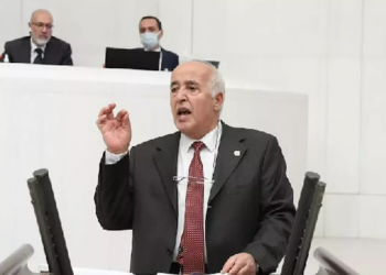 برلماني تركي لـ أردوغان: ابعد يدك ولسانك عن العلويين!