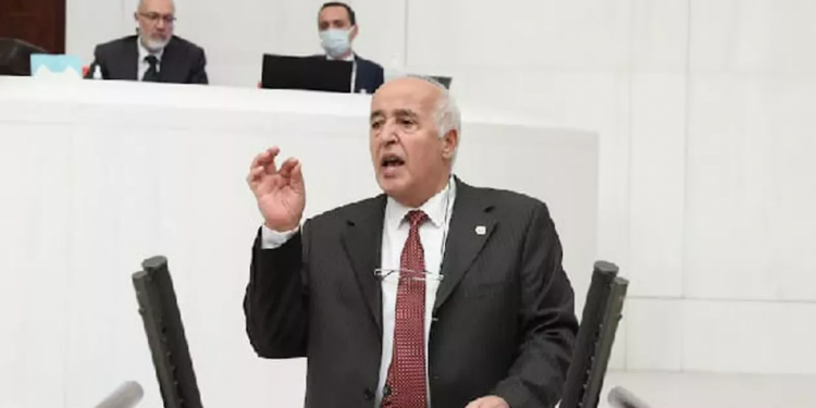 برلماني تركي لـ أردوغان: ابعد يدك ولسانك عن العلويين!