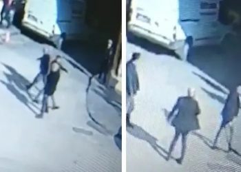 سياسي متطرف يعتدي على صحفي تركي بالشارع