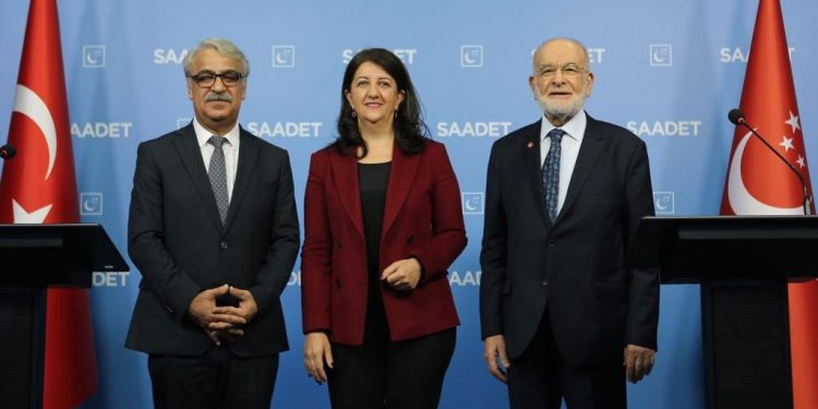 كرم الله أوغلو يؤكد قرب موعد الانتخابات في تركيا