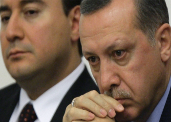 صحفي: أردوغان يحضر “مؤامرة كبيرة” ضد علي باباجان!