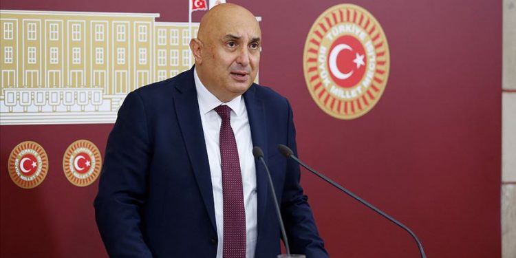 برلماني تركي يهين أردوغان