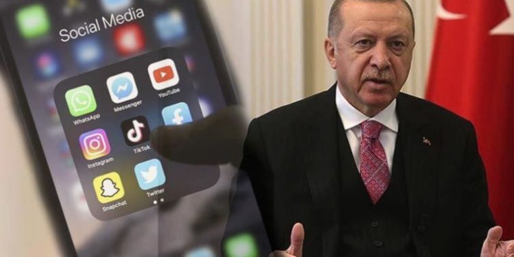 سياسي تركي: منصات التواصل الاجتماعي تزعج أردوغان لهذا السبب..