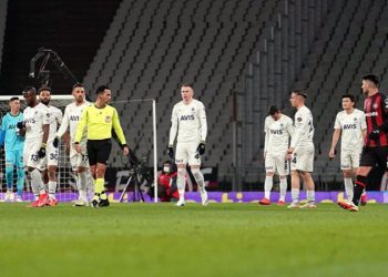 فنربخشة يتعادل مع فاتح كاراجومروك