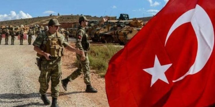 الجيش التركي يقول إنه قتل 5 إرهابيين ردًّا على مقتل مواطن شمالي سوريا