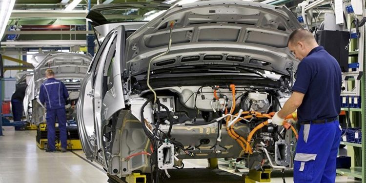 تراجع إنتاج السيارات في تركيا خلال 2021