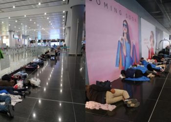 روسيا تفتح تحقيقًا بشأن السائحين الروس العالقين في مطار إسطنبول