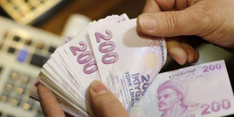 خبيرة اقتصادية تشرح تجربة السياسة المالية المحفوفة بالمخاطر في تركيا