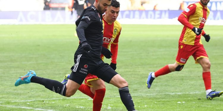 الدوري التركي.. بشكتاش يتعادل مع ملطية سبور