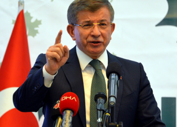 داود أوغلو يتهم أردوغان بخيانة القضية!