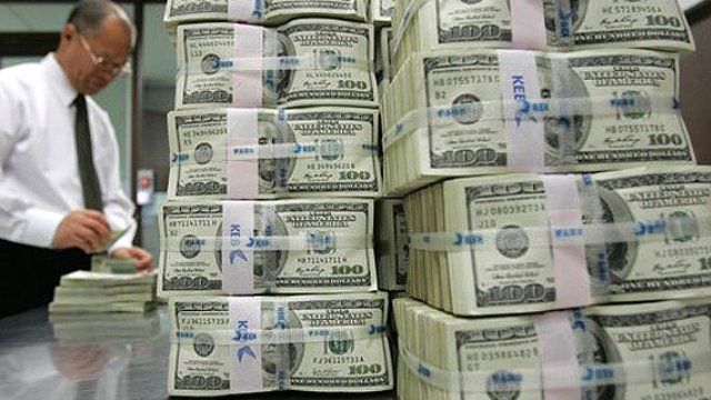 تركيا.. هل تفرض الحكومة قيودًا على حسابات الدولار بالبنوك؟